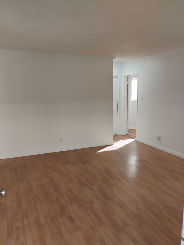 14129 Vanowen St #9 - Photo 2 of 18