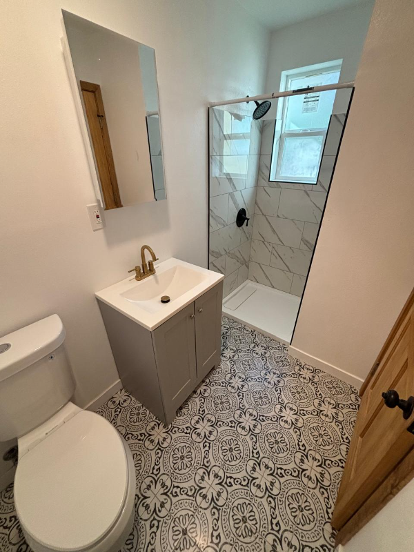 1628 W 24th St - Photo 3 of 8