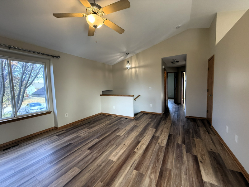 1417 E Cedar Tree St - Photo 3 of 20