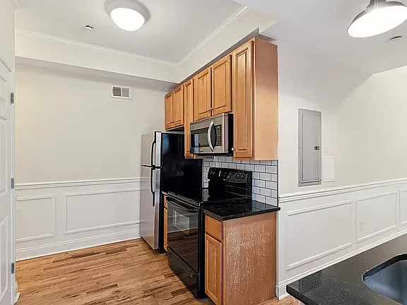 1723 W Master St #10 - Photo 2 of 18