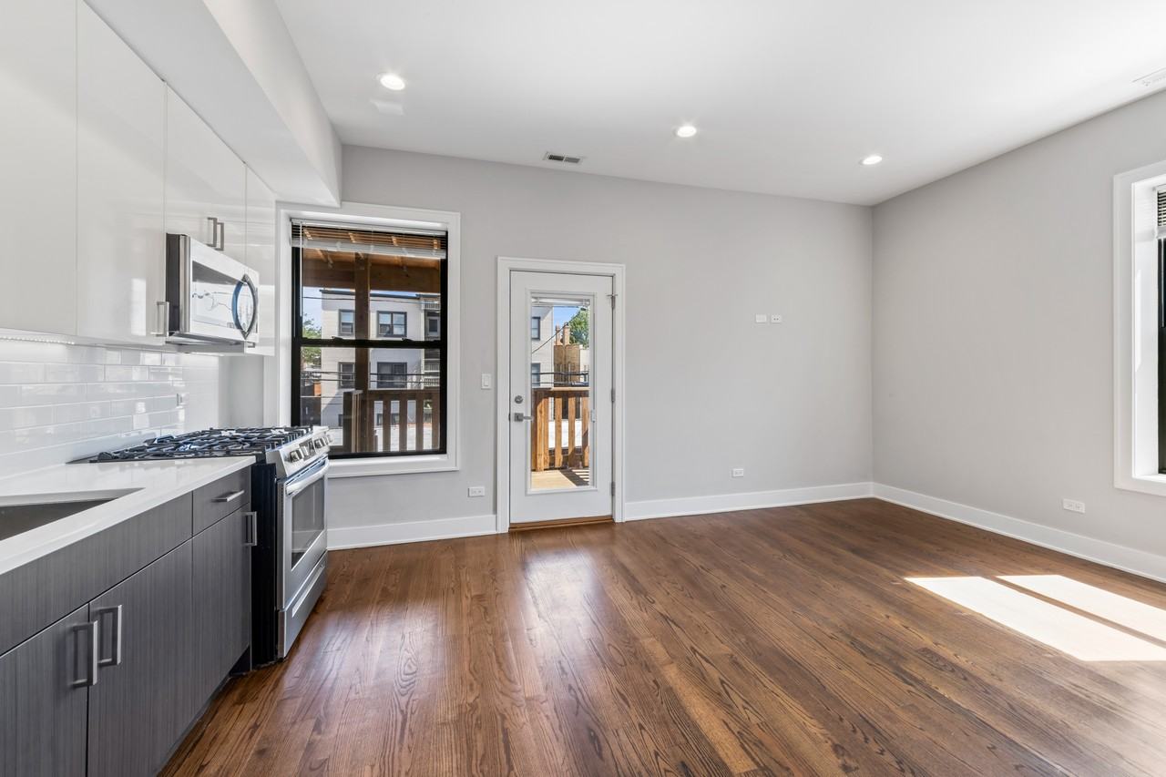 1472 W Summerdale Ave #1RE - Photo 6 of 18