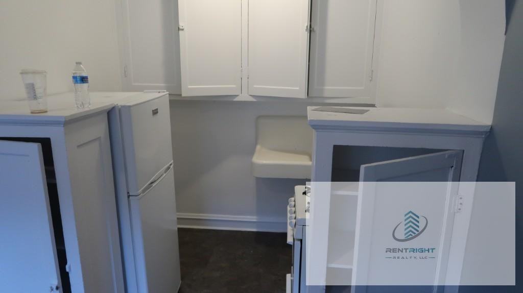 4588 N Elston Ave #202 - Photo 7 of 15