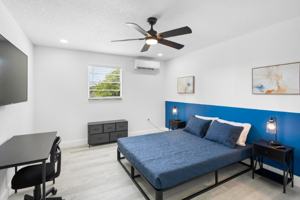 featured image of 1824 Lake St #4