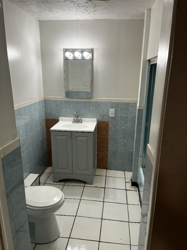 7138 Race St - Photo 7 of 19