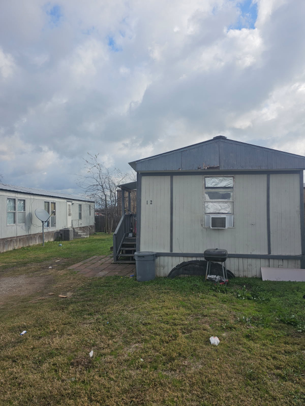 1801 S Business #12 - Photo 2 of 17