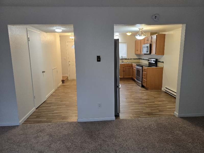 409 E 34th St - Photo 6 of 17