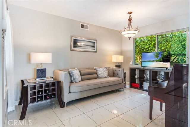 3019 Carolwood Ln - Photo 7 of 8