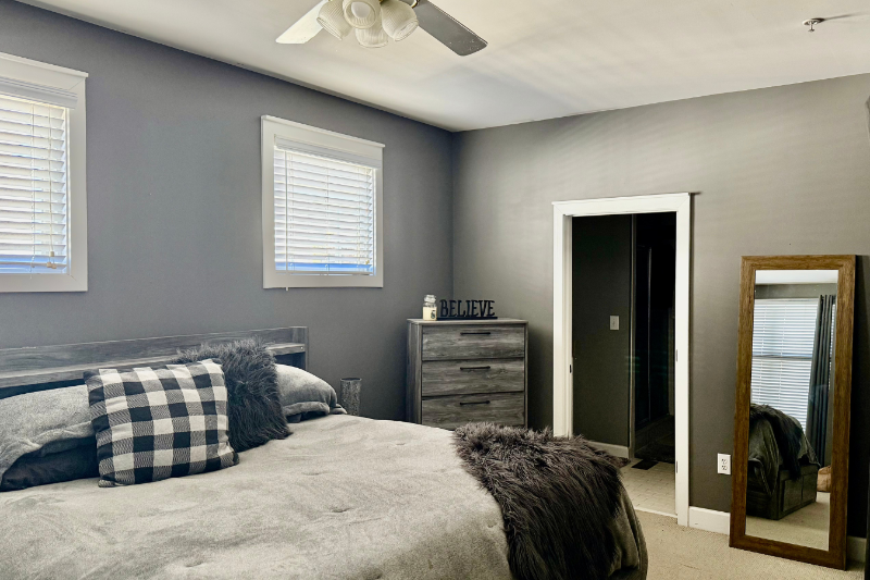 677 N Alexander St - Photo 7 of 9