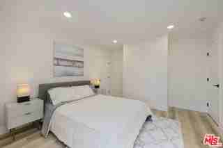 2936 S Bentley Ave - Photo 7 of 8