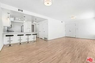 10393 Almayo Ave #5 - Photo 2 of 7