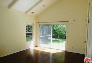 818 N Beverly Glen Blvd - Photo 5 of 8