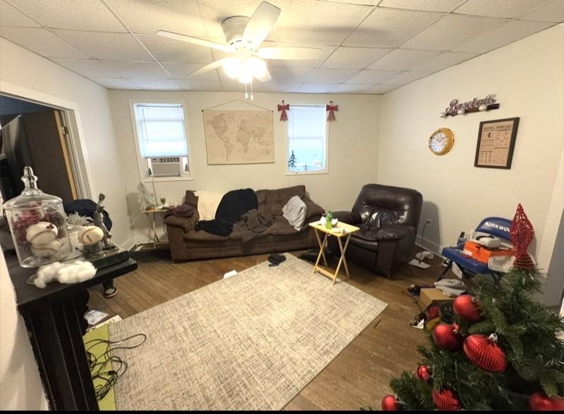 611 W 12th St #B - Photo 4 of 10