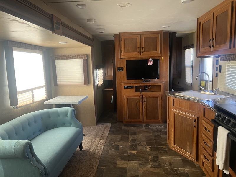 4455 Country Rd - Photo 3 of 10