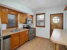 3194 Almond St - Photo 1 of 1