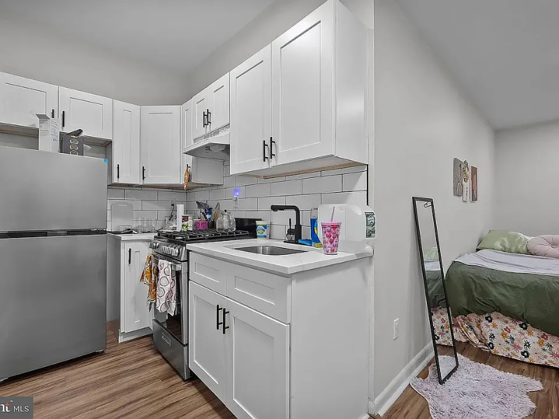 400 E Vernon Rd #A01 - Photo 3 of 15