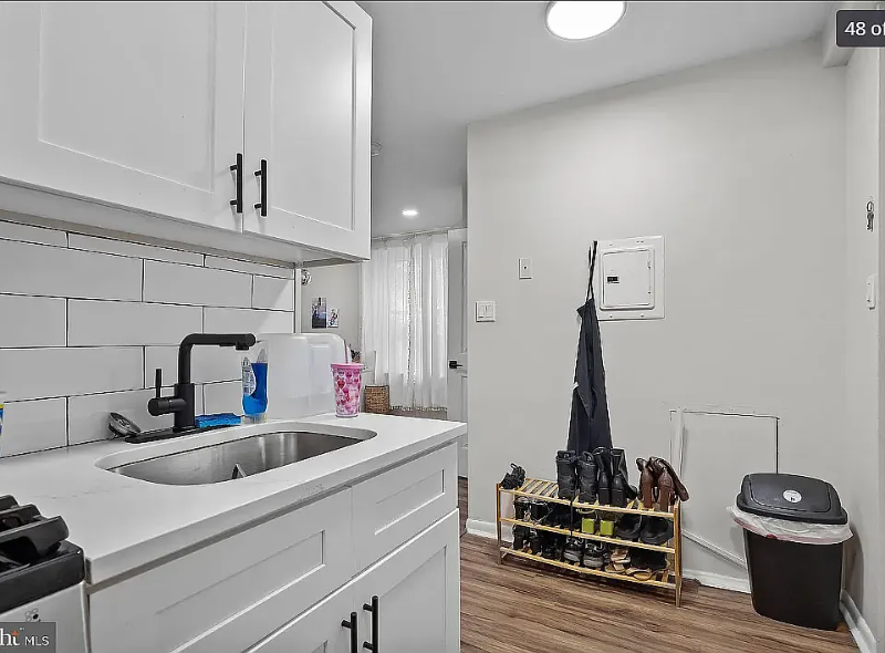 400 E Vernon Rd #A01 - Photo 6 of 15