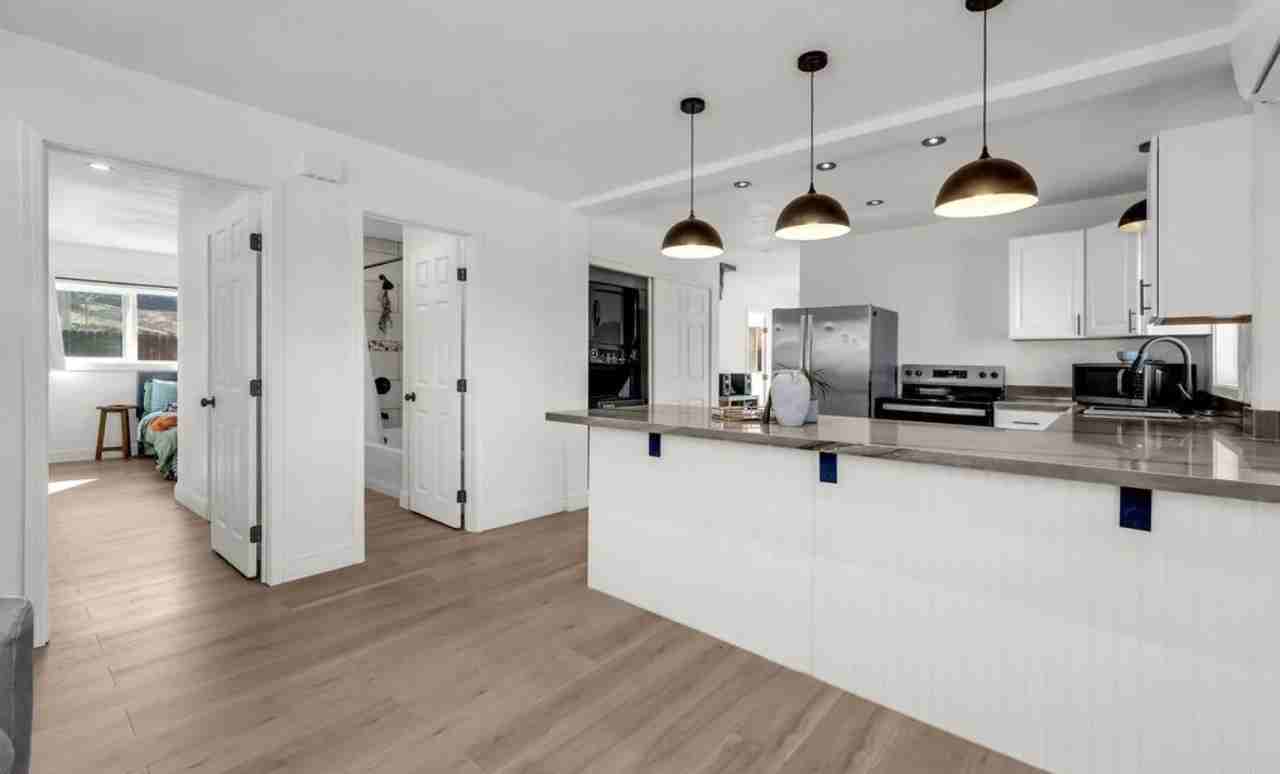 15725 Toll Rd - Photo 2 of 12