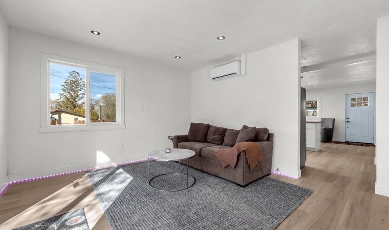 15725 Toll Rd - Photo 5 of 12