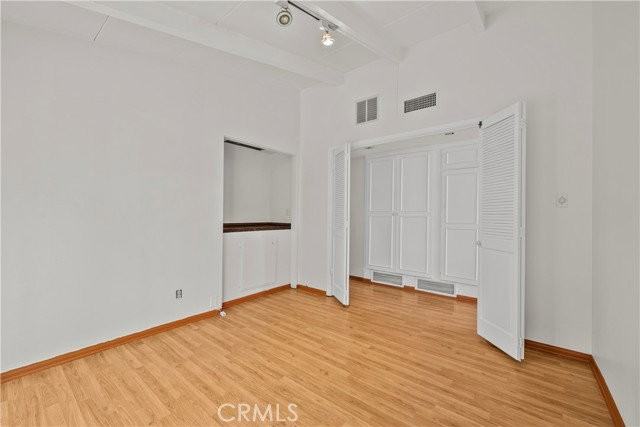 19824 Gilmore St - Photo 2 of 8