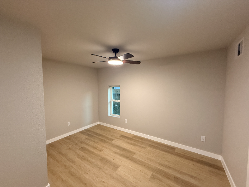 1519 Mckee St #5 - Photo 6 of 11