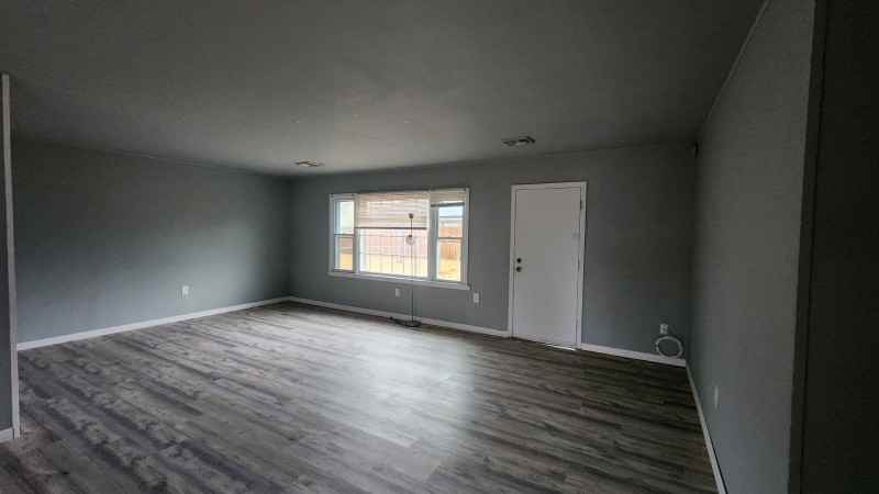 20 Sussex Dr - Photo 3 of 16