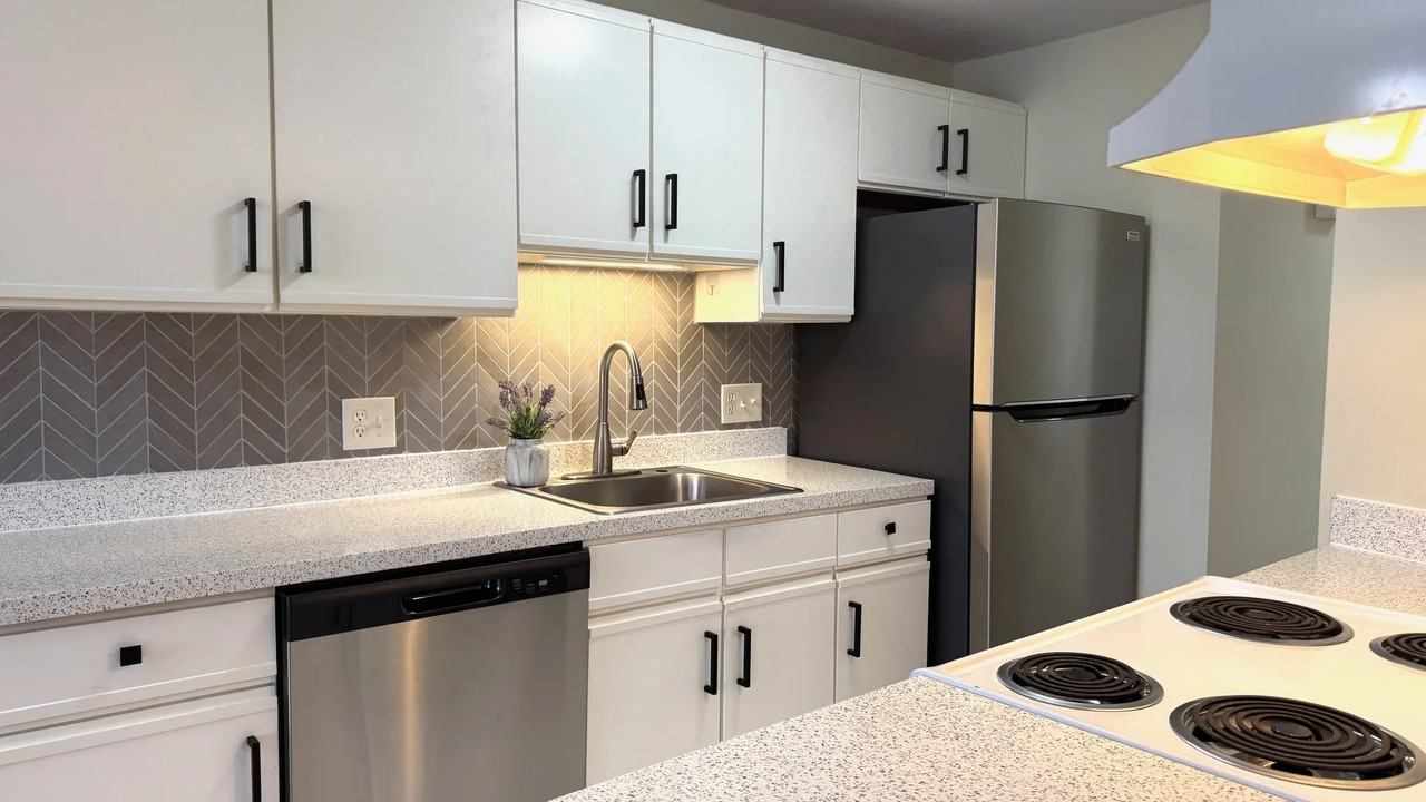 15 Lordvale Blvd - Photo 3 of 14