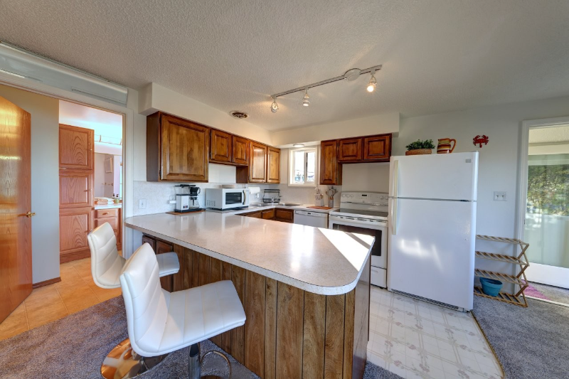 2549 Mason St - Photo 4 of 28