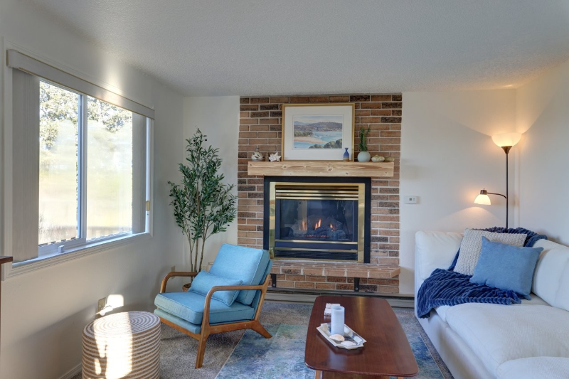 2549 Mason St - Photo 5 of 28