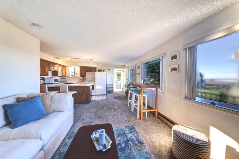 2549 Mason St - Photo 6 of 28