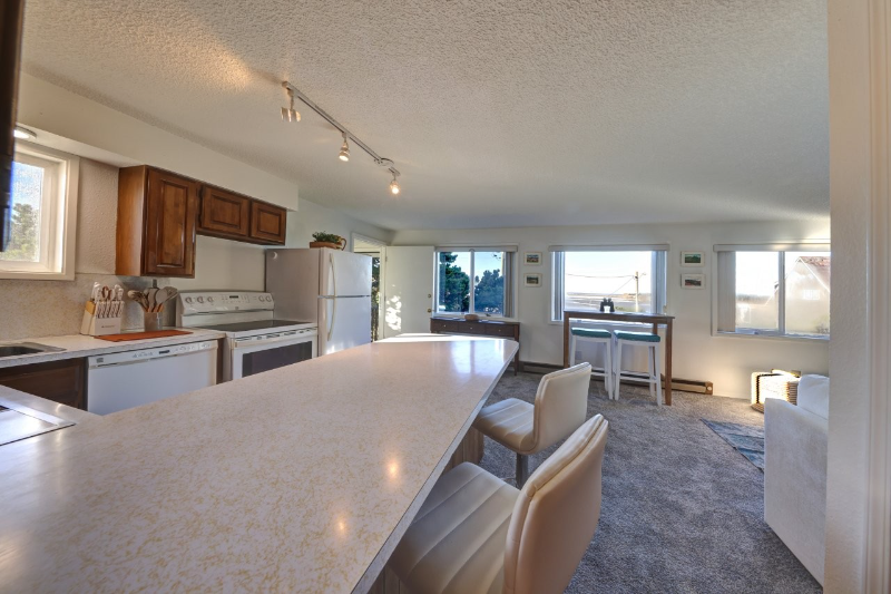 2549 Mason St - Photo 7 of 28