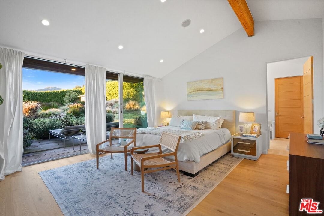 30479 Morning View Dr - Photo 2 of 8