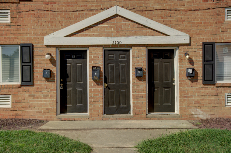 2104 Phaup St #D - Photo 3 of 19