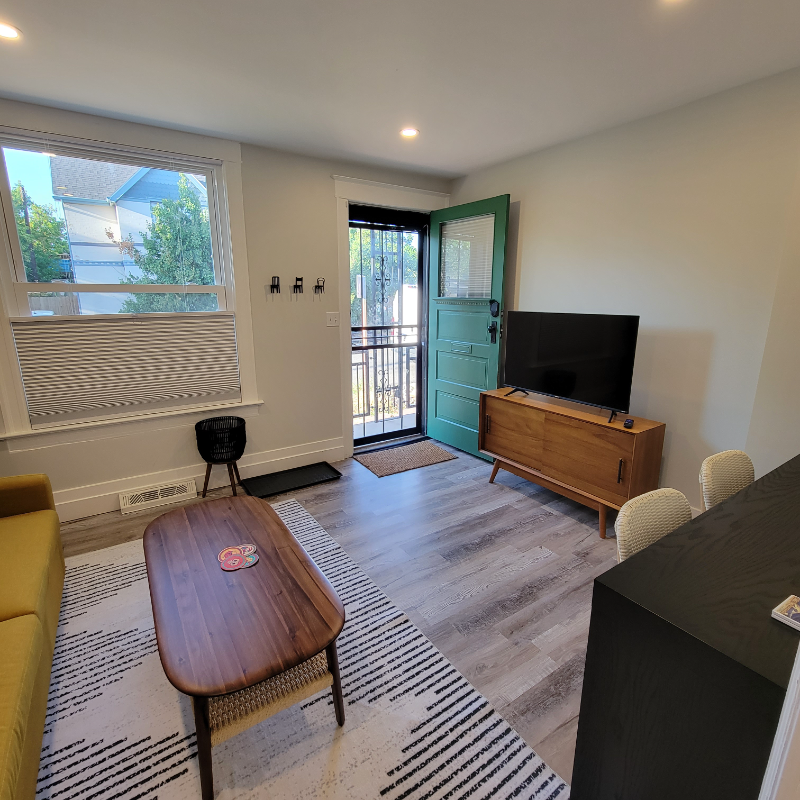 112 W Bayaud Ave - Photo 5 of 18