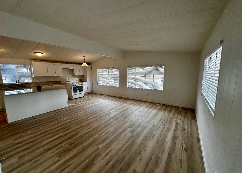 1780 Cyprus Ln - Photo 4 of 12