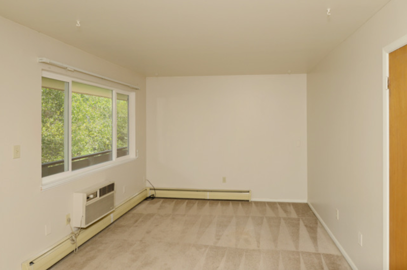 611 Stover St #7 - Photo 5 of 12