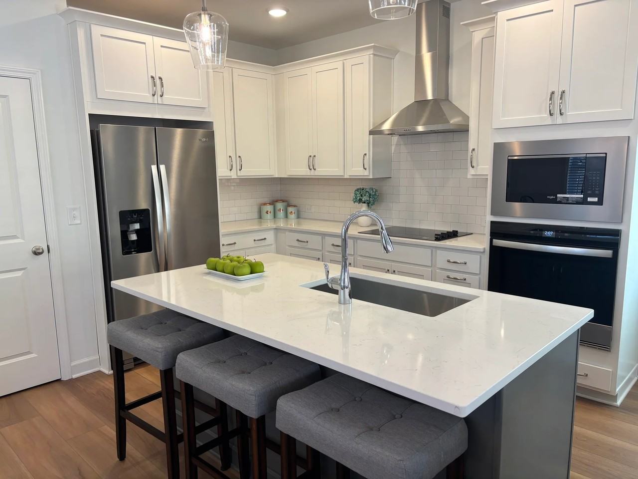 303 Frasier St Se - Photo 4 of 14