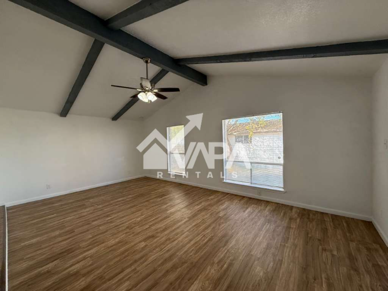 5019 Starfire St - Photo 3 of 16