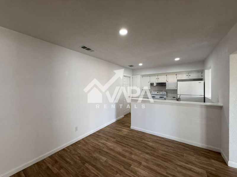 5019 Starfire St - Photo 5 of 16