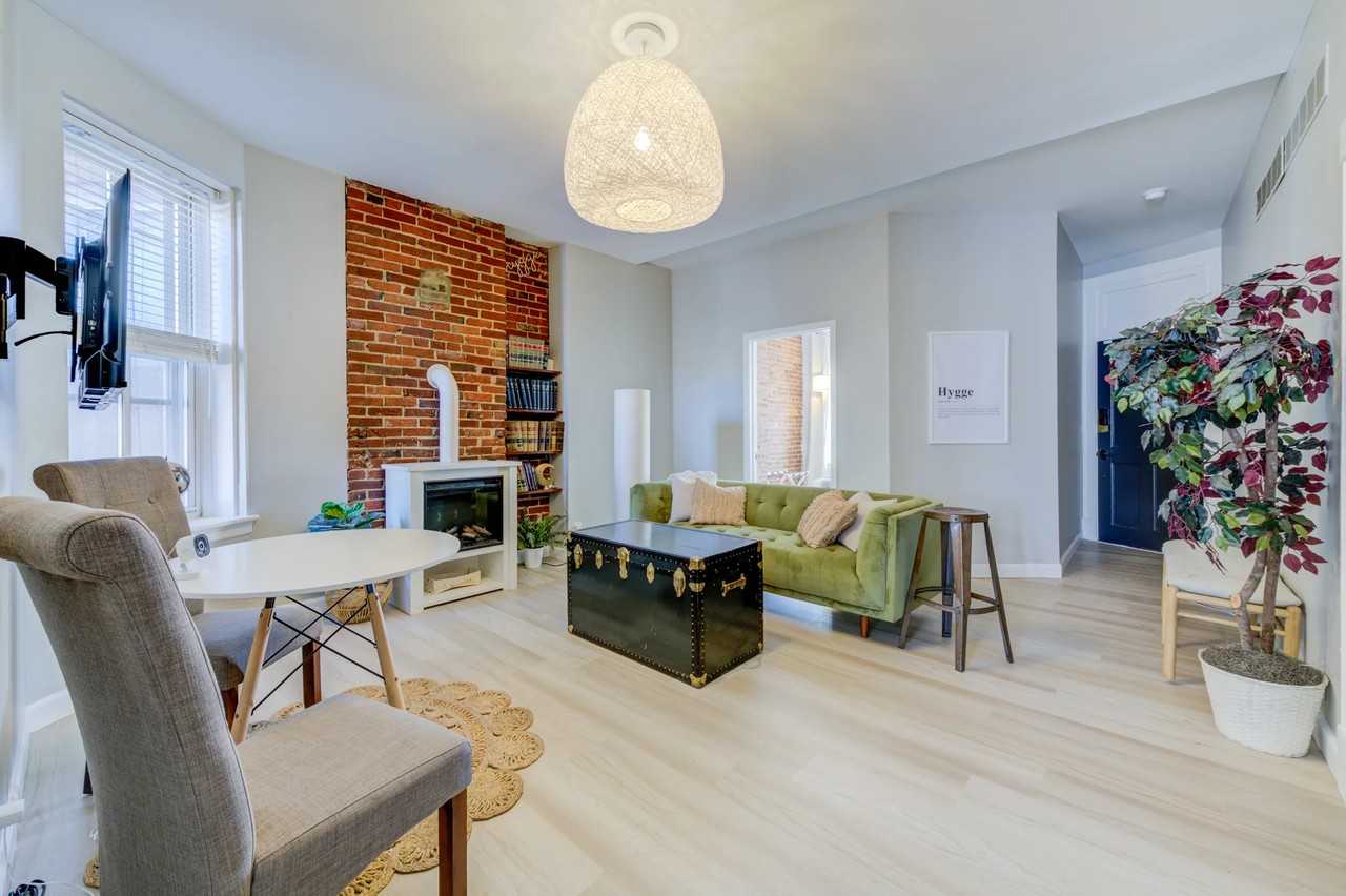 1705 S 9th St - Photo 4 of 9