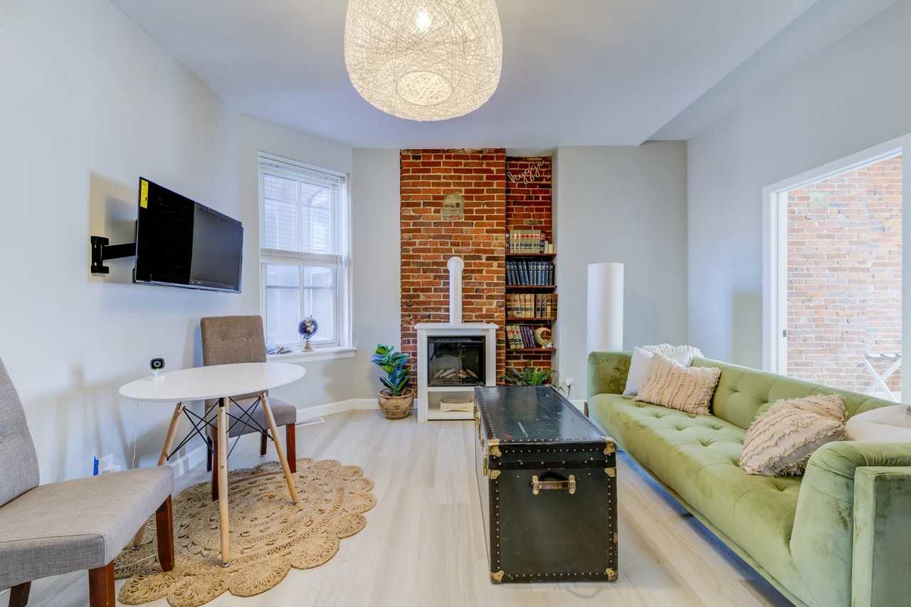 1705 S 9th St - Photo 5 of 9