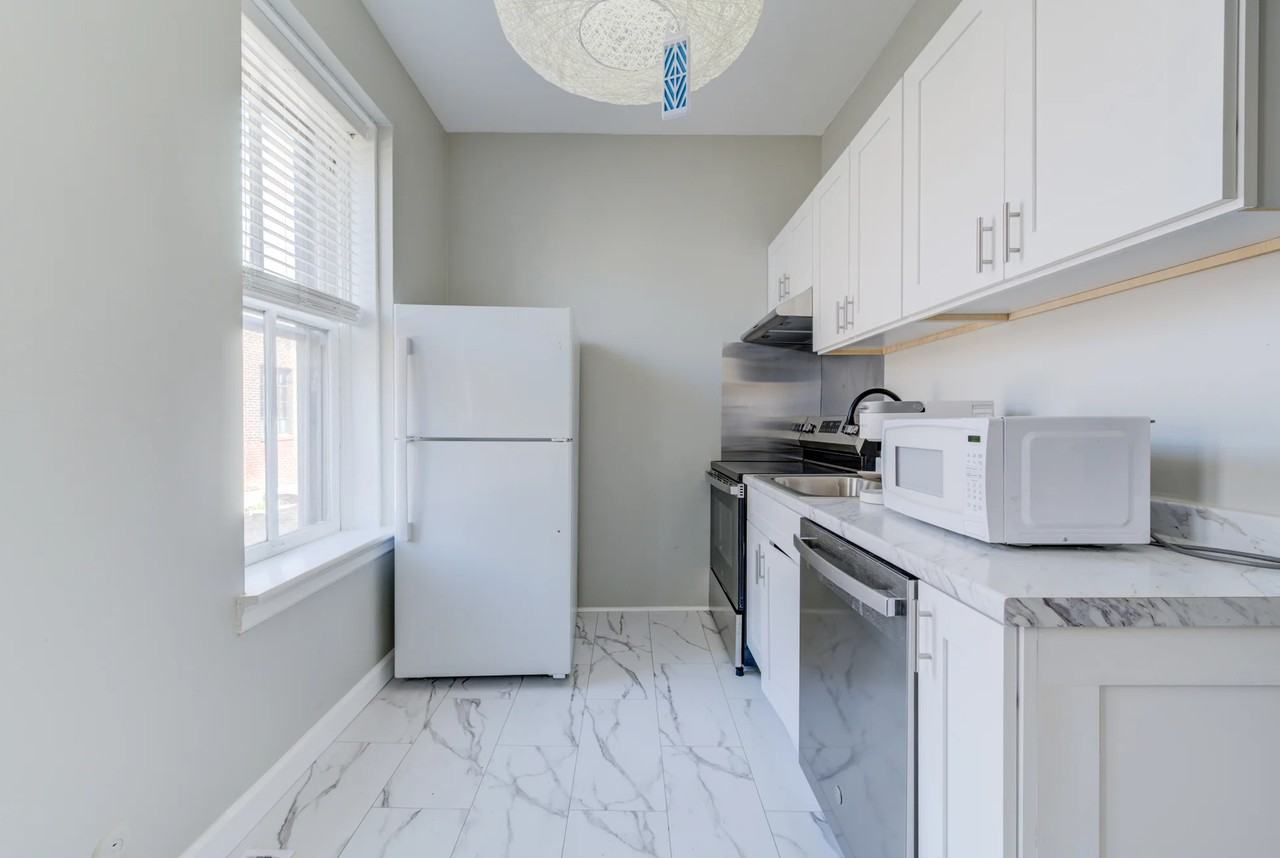 1705 S 9th St - Photo 6 of 9