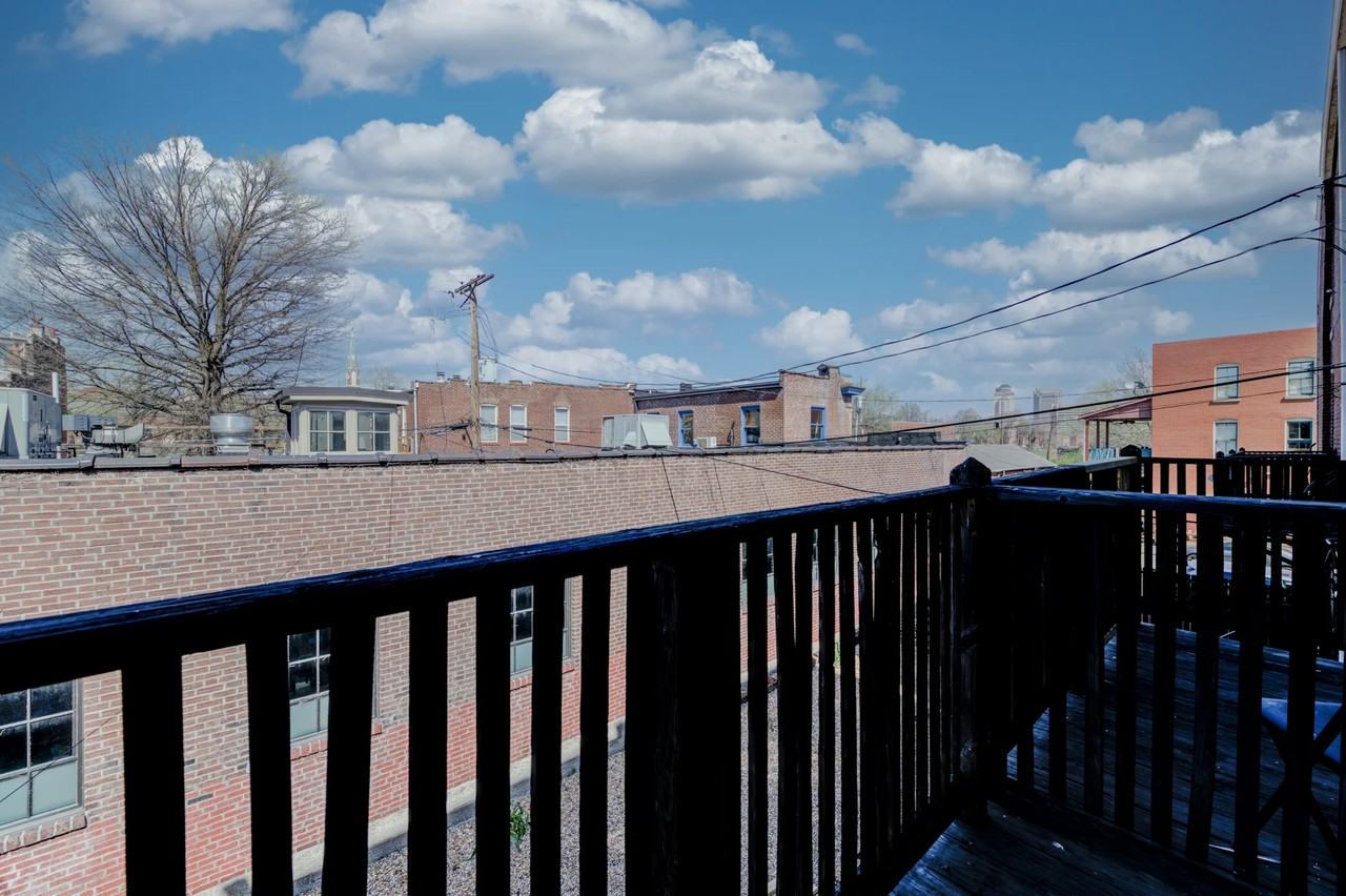 1707 S 9th St - Photo 6 of 11