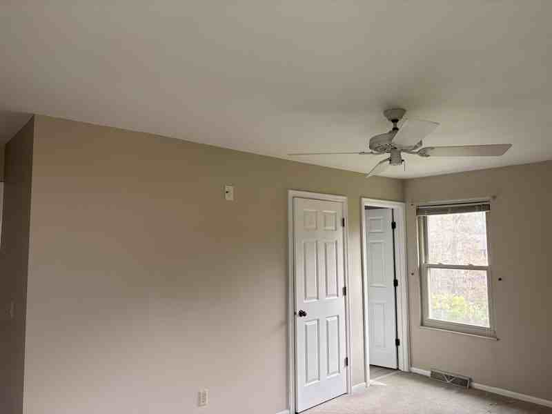 3049 Magnolia Ct - Photo 3 of 12