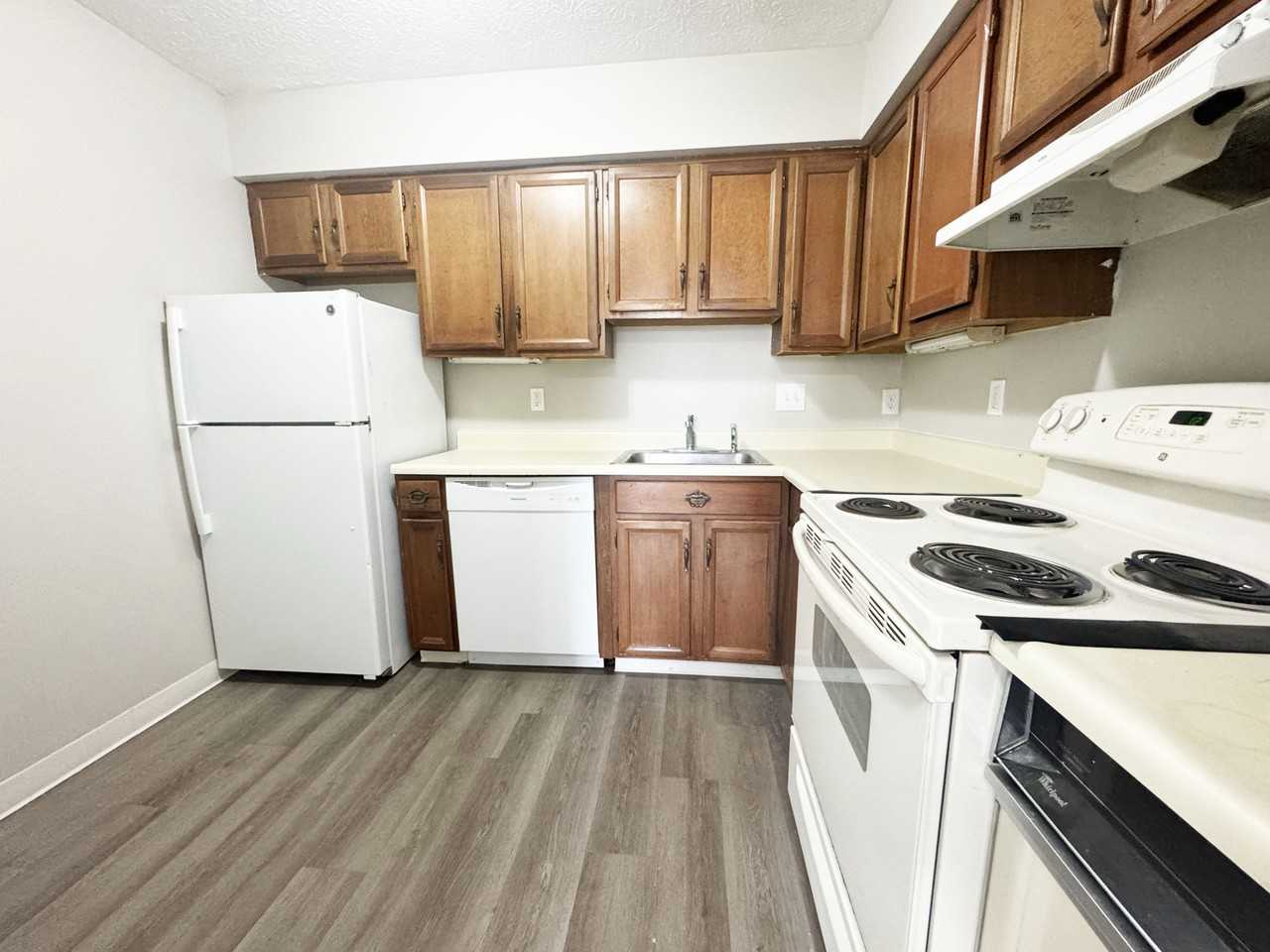 633 Orchard AvenueApt. 10 #10 - Photo 4 of 14