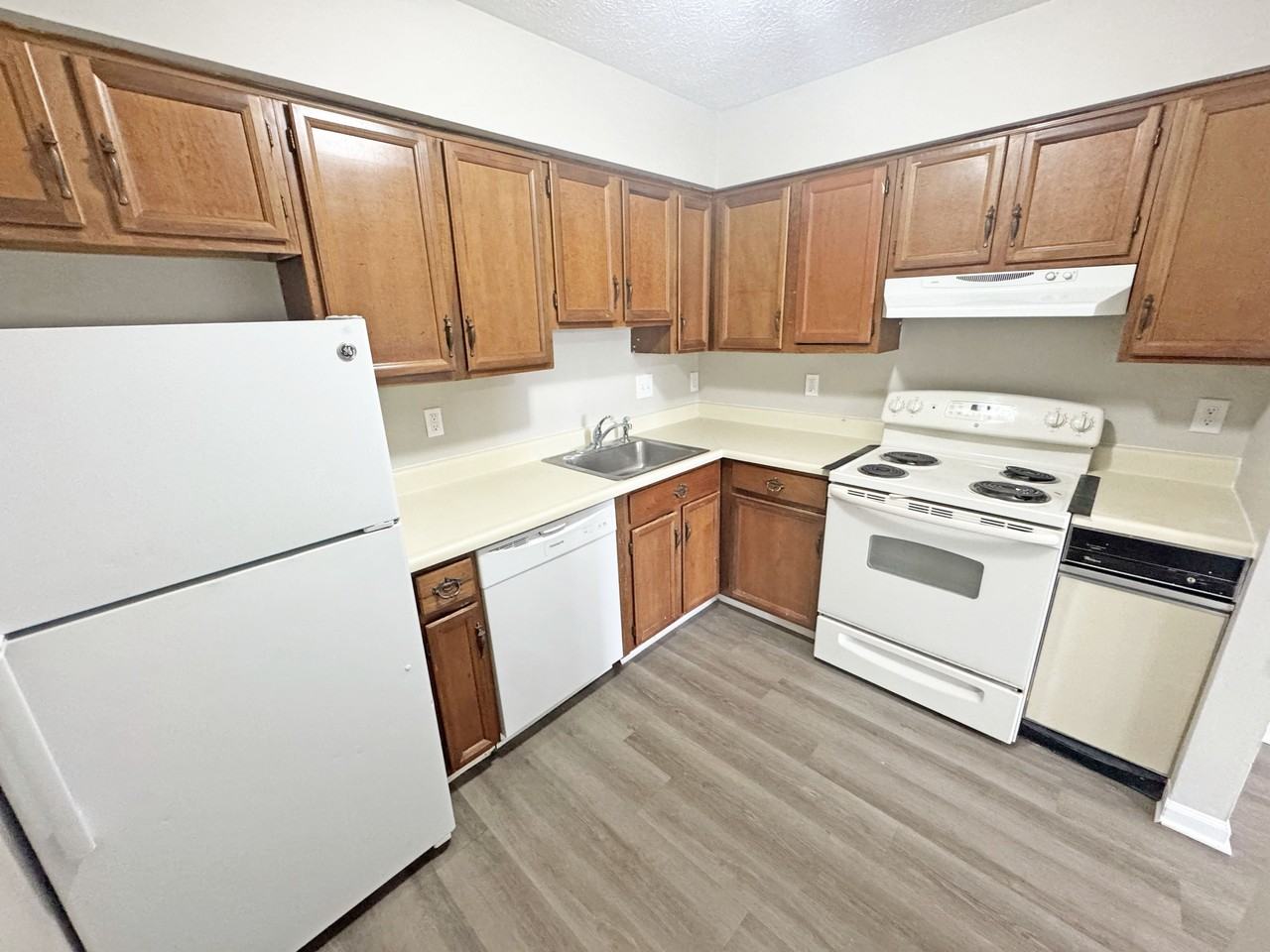 633 Orchard AvenueApt. 10 #10 - Photo 5 of 14