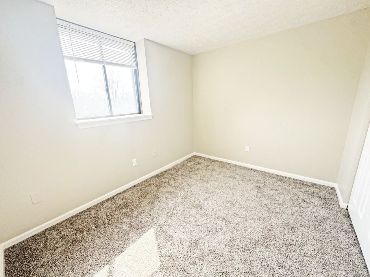 633 Orchard AvenueApt. 10 #10 - Photo 6 of 14