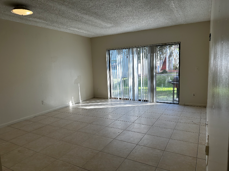 3527 Nw 114th Ter