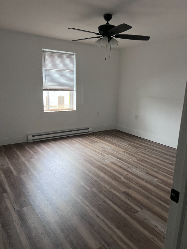 672 Main Rd N #3 - Photo 2 of 7