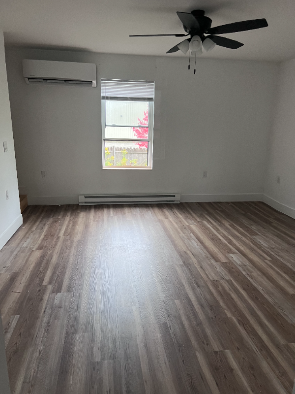 672 Main Rd N #3 - Photo 4 of 7