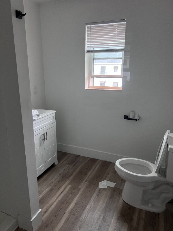 672 Main Rd N #3 - Photo 5 of 7